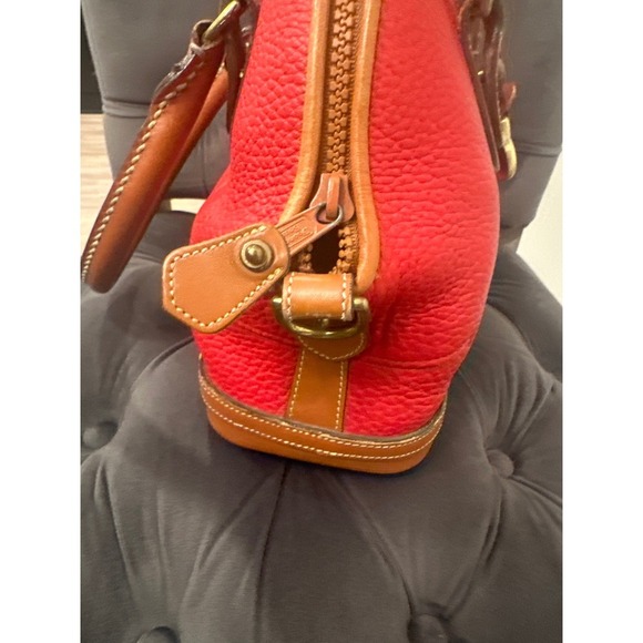 Dooney & Bourke Dome Satchel Red Leather Handbag Top Handle Bag Purse vintage - Picture 3 of 8
